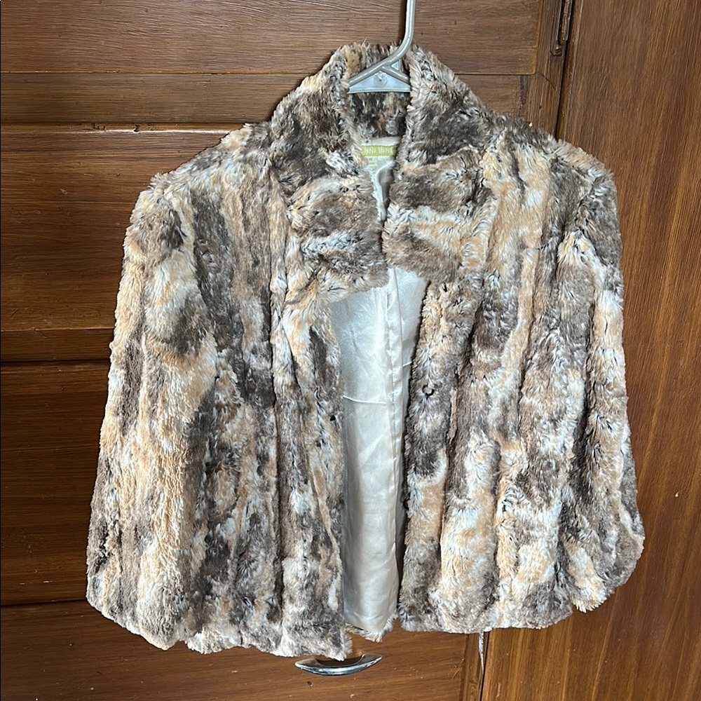 Gianni Bini Cream and Brown Faux Fur Cape